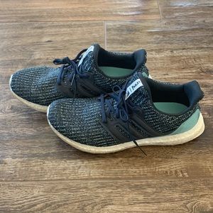 Adidas Parley 4.0 Ultra Boost Men's Size 9.5 Navy Blue Running Shoes Sneakers